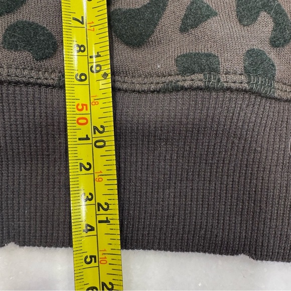 RAILS Womens Theo Flocked Olive Leopard Distress Pullover Sweatshirt-XS - Picture 6 of 10